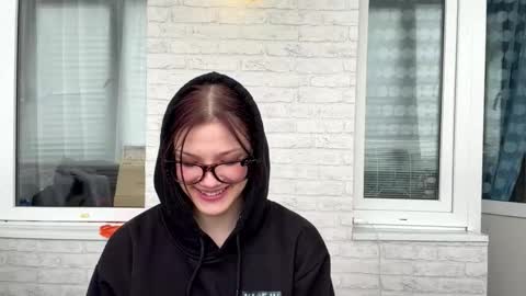 Snapshot of ardisparty chatting on 02.20.26 Caroline online show from 02.20.26