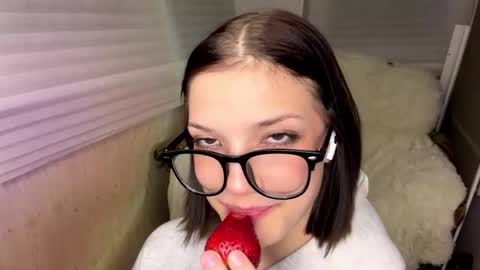 Snapshot of ardisparty chatting on 02.25.26 Caroline online show from 02.25.26