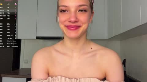 Caroline online show from 06.05.26