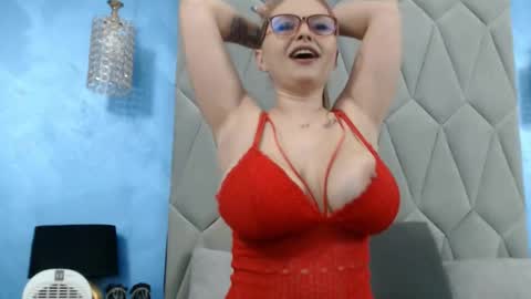 aretialisya online show from 12.03.25