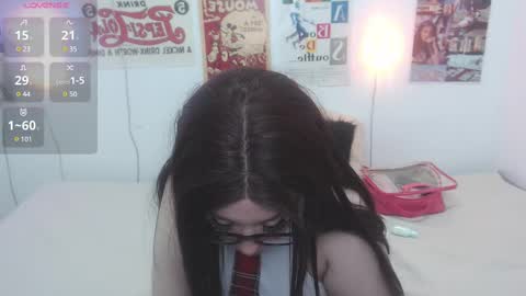 Snapshot of ari_rossee_ chatting on 02.12.25 online show from 02.12.25