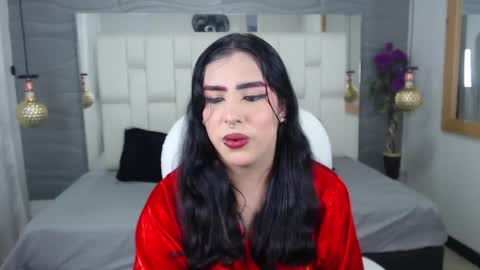 Snapshot of aria07_ chatting on 03.05.25 Ari online show from 03.05.25