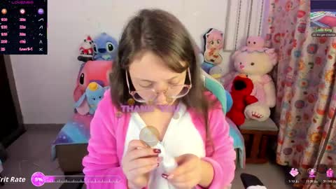 Snapshot of aria_alaia chatting on 11.19.25 Linda online show from 11.19.25