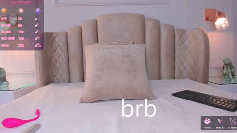 Snapshot of aria_greco chatting on 12.03.24 Aria online show from 12.03.24