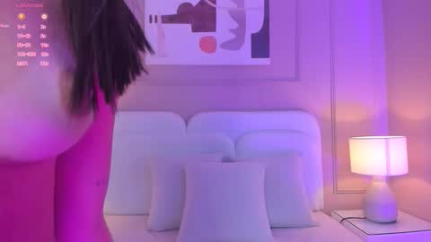 Aria  online show from 12.14.25