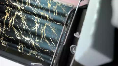 Snapshot of aria_lush chatting on 11.25.25 aria lush online show from 11.25.25