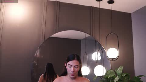 Snapshot of ariaa_isabell chatting on 02.16.26 Ariaa online show from 02.16.26