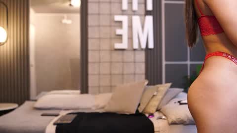 Snapshot of ariaa_isabell chatting on 02.18.26 Ariaa online show from 02.18.26