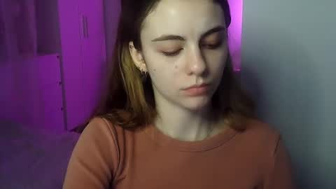 AriaCreazy online show from 12.18.24