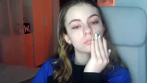 AriaCreazy online show from 01.28.25