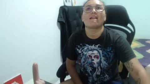...Ariana... online show from 06.25.26