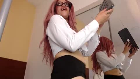 Ariadna online show from 12.14.25