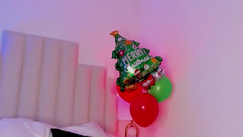 Snapshot of ariadnacolby chatting on 12.21.24 ariadnacolby online show from 12.21.24