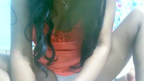 Snapshot of ariah13 chatting on 12.18.25 ariah13 online show from 12.18.25