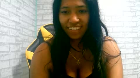 Snapshot of ariah13 chatting on 05.30.26 ariah13 online show from 05.30.26