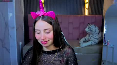 Snapshot of ariana18_b chatting on 04.14.26 ariana18_b online show from 04.14.26