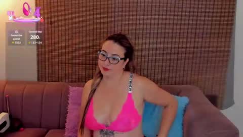 Ariana Cruz online show from 11.04.25