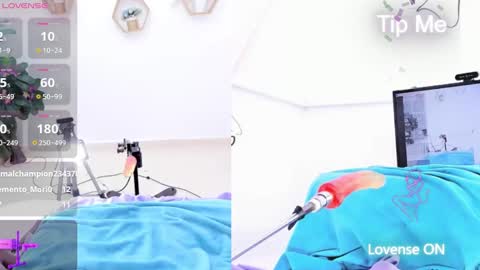 Snapshot of ariana_girl_ chatting on 02.20.25 ariana girl online show from 02.20.25