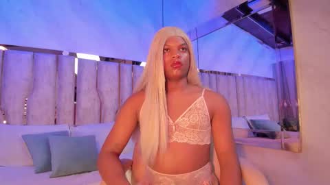 Snapshot of ariana_grande233 chatting on 03.09.26 ariana_grande233 online show from 03.09.26