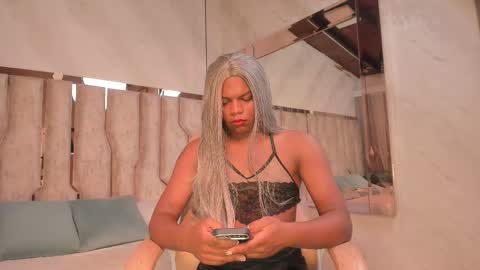 Snapshot of ariana_grande233 chatting on 03.18.26 ariana_grande233 online show from 03.18.26