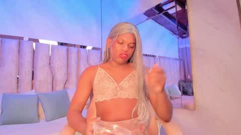 Snapshot of ariana_grande233 chatting on 03.20.26 ariana_grande233 online show from 03.20.26