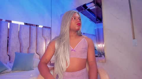 Snapshot of ariana_grande233 chatting on 03.28.26 ariana_grande233 online show from 03.28.26