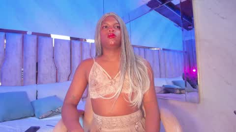 Snapshot of ariana_grande233 chatting on 03.29.26 ariana_grande233 online show from 03.29.26