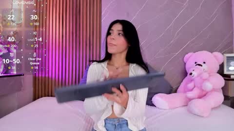 Ariana online show from 10.24.25