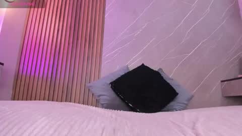 Ariana online show from 11.24.25