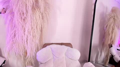 Ariana  online show from 01.13.25