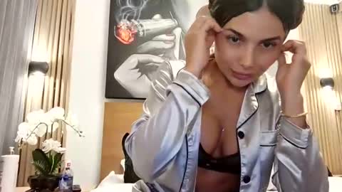 cristina online show from 04.30.26