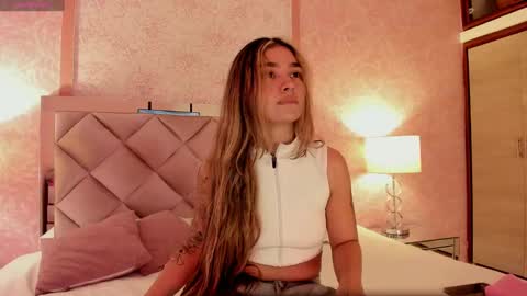 Ari online show from 09.22.25