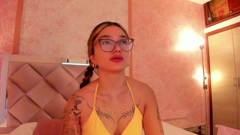 Ari online show from 10.17.25