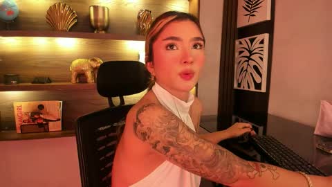 Ari online show from 11.23.25