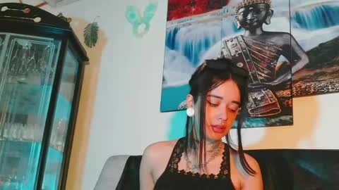 Snapshot of ariana_whitee chatting on 05.10.26 ariana_whitee online show from 05.10.26