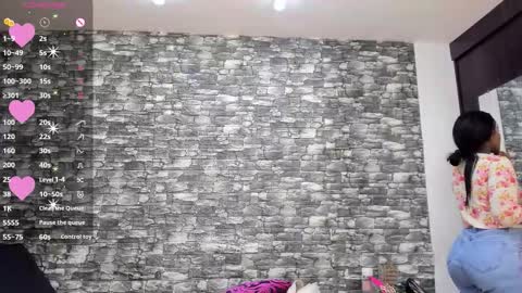 Ariana online show from 10.28.25