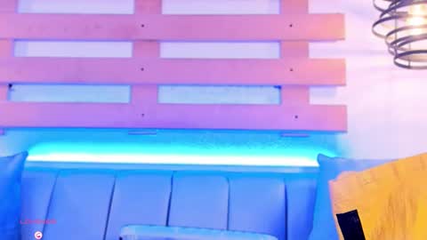 Ari  online show from 10.28.25