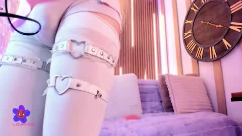 Ari  online show from 11.11.25