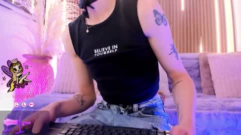 Ari  online show from 11.24.25