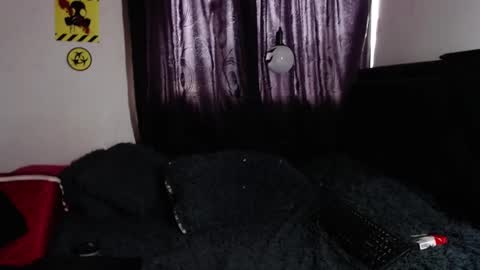 Snapshot of arianauwu666 chatting on 12.24.24 help me 100 hands up my OF is Free online show from 12.24.24