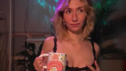 Olivka online show from 10.26.25