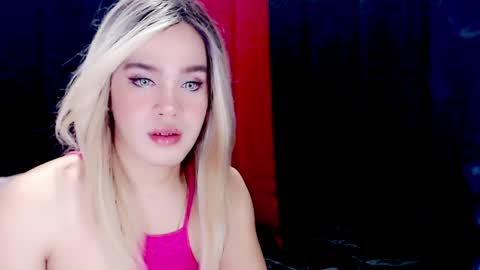 Snapshot of arianne_xoxo777 chatting on 05.27.26 ARIANNE CUMS online show from 05.27.26