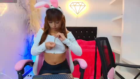 ariatna_andy online show from 04.18.26