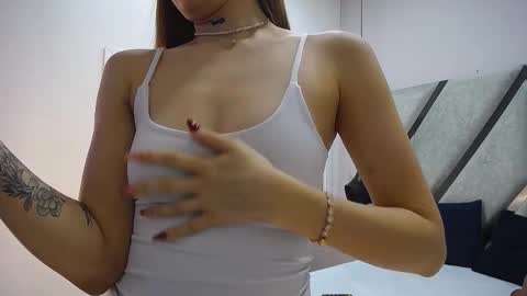 ariawillss online show from 12.20.25