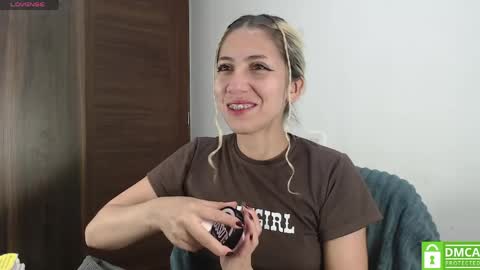 Ari Bunnie  online show from 05.05.26