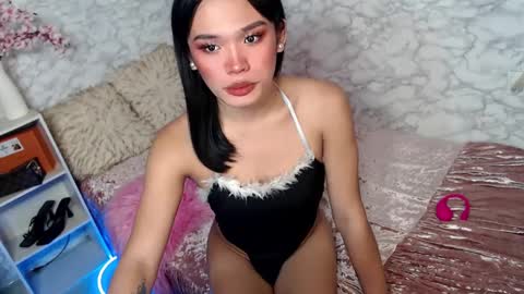 Snapshot of ariedodson chatting on 02.03.25 Arie online show from 02.03.25