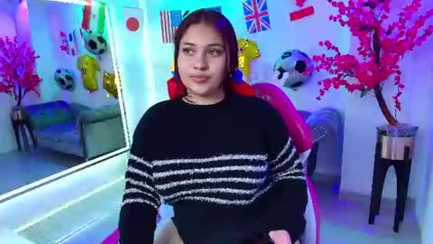 Snapshot of ariel__storm chatting on 06.18.26 Ariel online show from 06.18.26