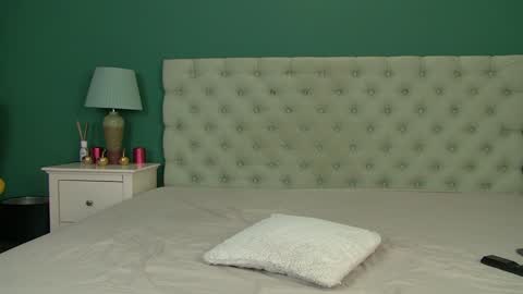 Ariel online show from 01.11.25