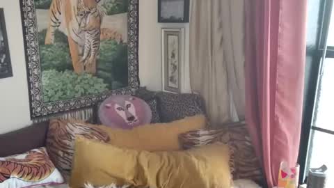 Arielle Ari online show from 03.16.26