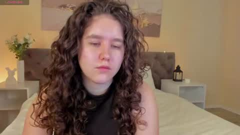 Snapshot of ariella_sol chatting on 06.20.26 Ariella GTM3 Tue Wed Thu Fri Sat 0400 am-1030pm online show from 06.20.26